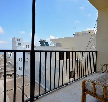 1 * Mellieħa